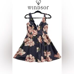 WINDSOR Floral Skater Purple/Gray Pink Dress - Medium